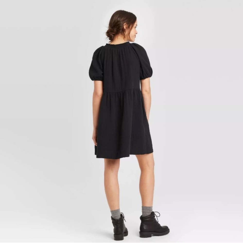 Universal Thread Smocked Gauze Shift Dress Puff Sleeves in black